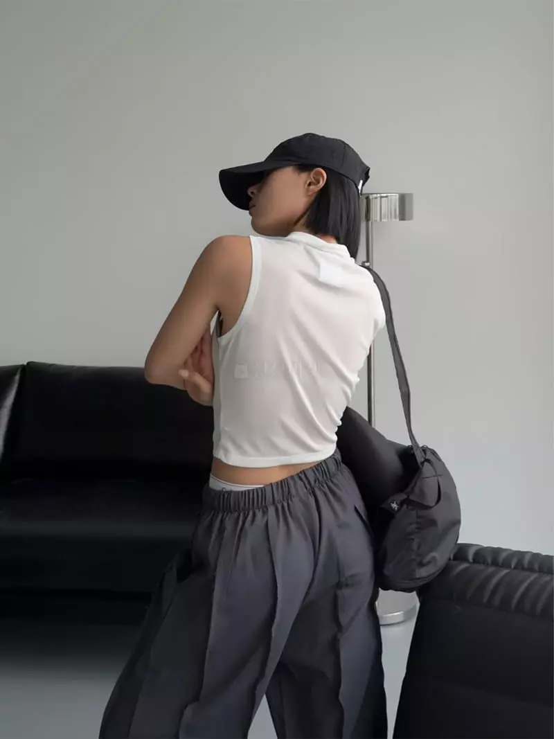 Gavara Market - Korean Women Fashion - #momslook - Claran Zip-up Sleeveless - 8