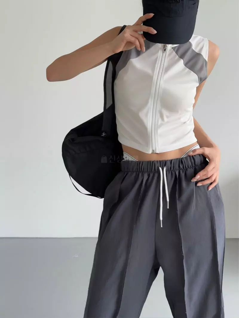 Gavara Market - Korean Women Fashion - #womensfashion - Claran Zip-up Sleeveless - 3