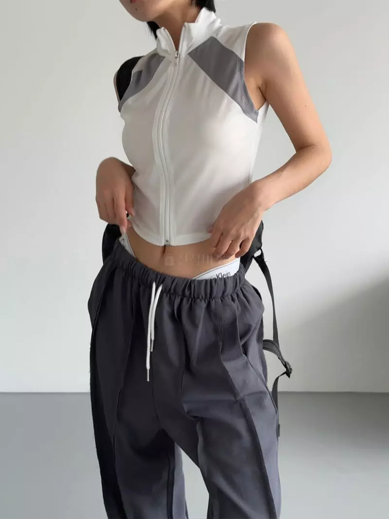 Gavara Market - Korean Women Fashion - #womensfashion - Claran Zip-up Sleeveless - 7