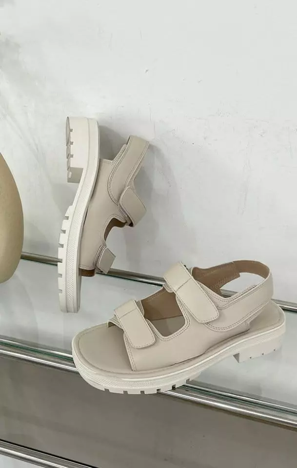 Golden Shoe - Korean Women Fashion - #momslook - bi2157 Sandals - 2