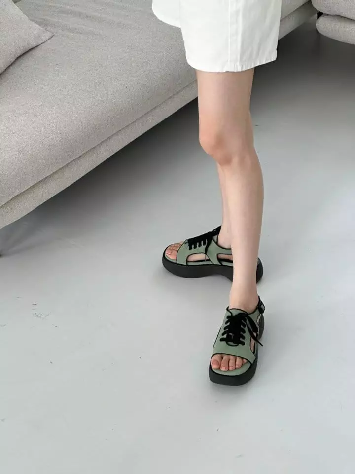 Golden Shoe - Korean Women Fashion - #romanticstyle - ji0523 Sandals