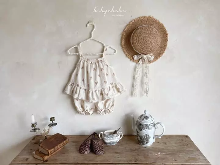 Hi Byebebe - Korean Baby Fashion - #babyootd - Heart Frill Top Bottom Set