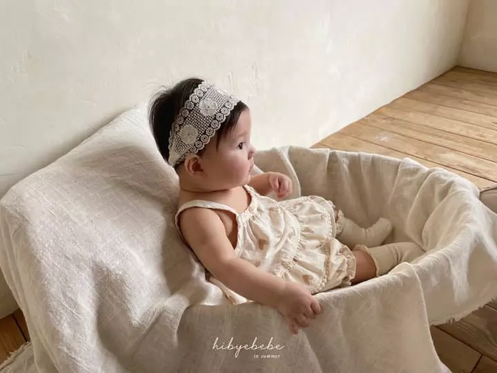 Hi Byebebe - Korean Baby Fashion - #onlinebabyshop - Heart Frill Top Bottom Set - 6