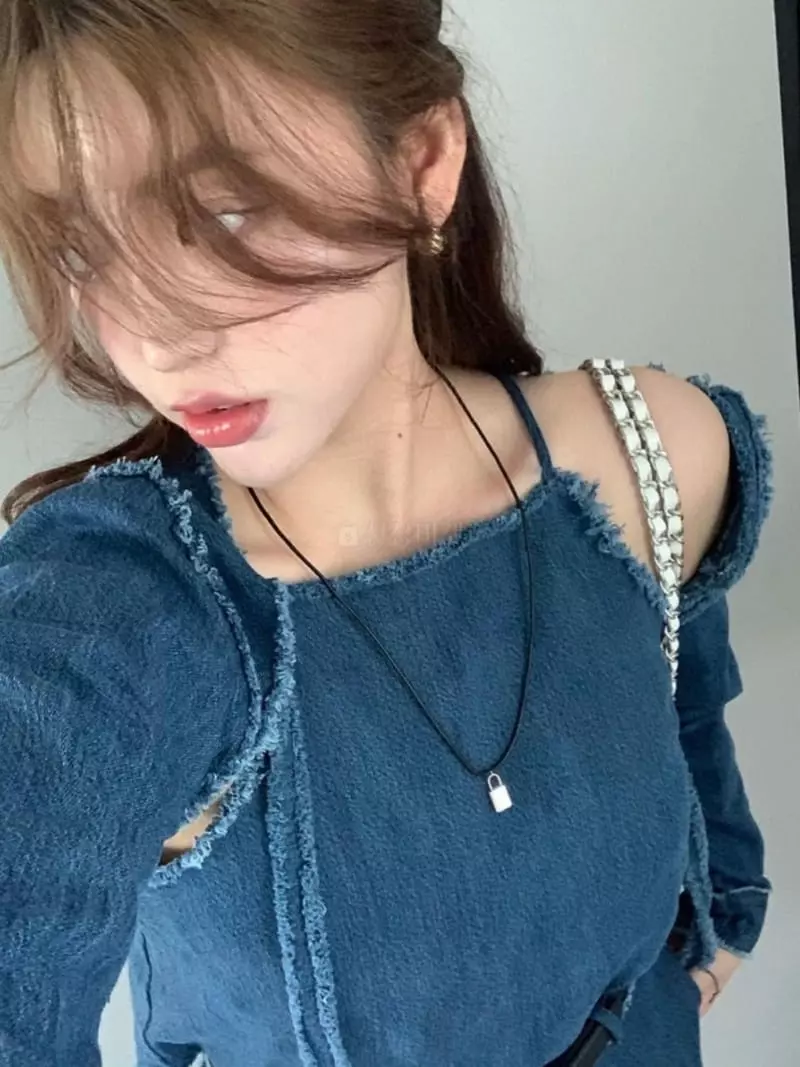 Inni - Korean Women Fashion - #momslook - Rough Denim Borelo 
