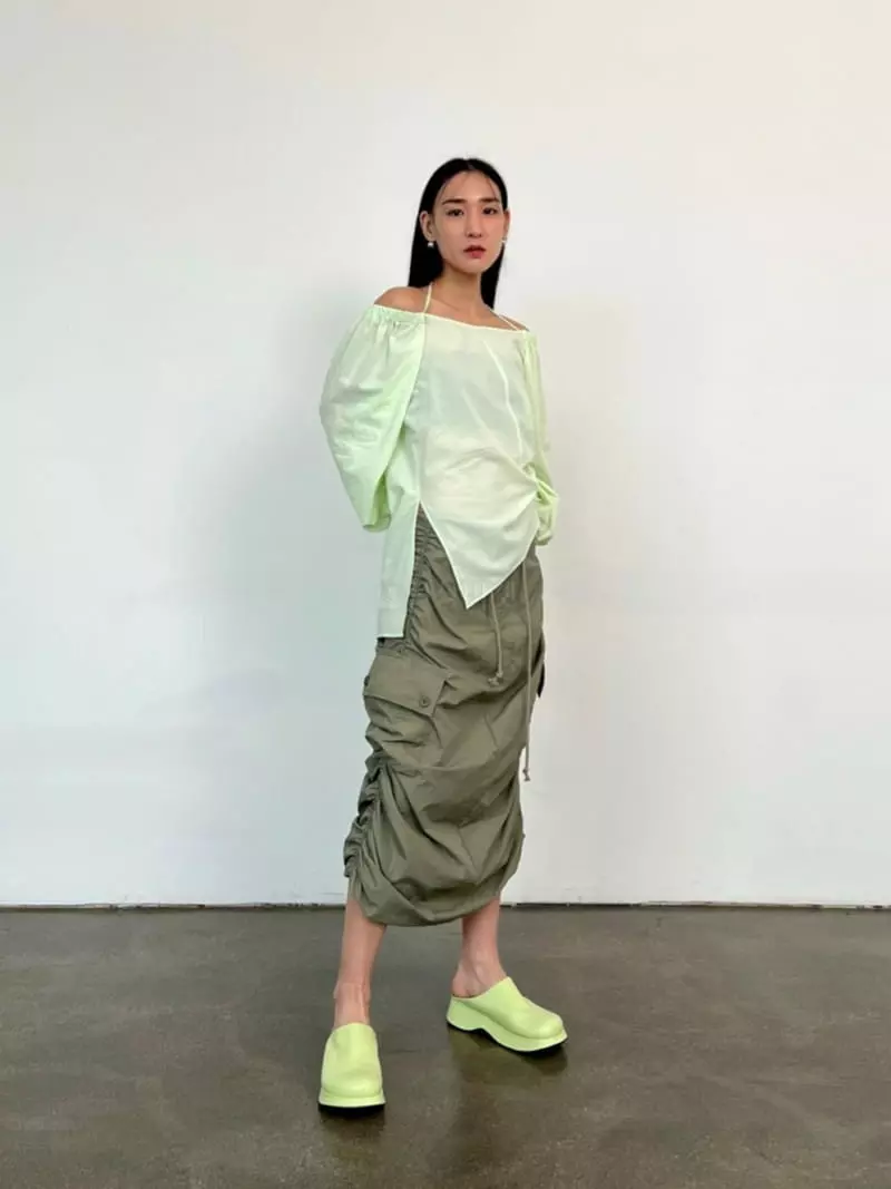 Inni - Korean Women Fashion - #momslook - Nanba Balloon Blouse - 7