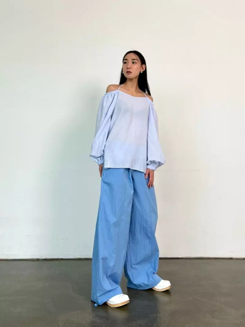 Inni - Korean Women Fashion - #restrostyle - Nanba Balloon Blouse - 2