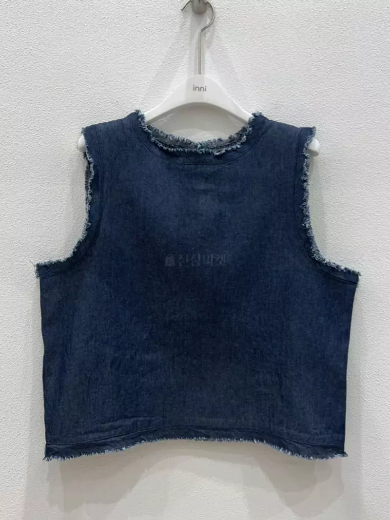 Inni - Korean Women Fashion - #thatsdarling - Play Denim Sleeveless Blouse - 3