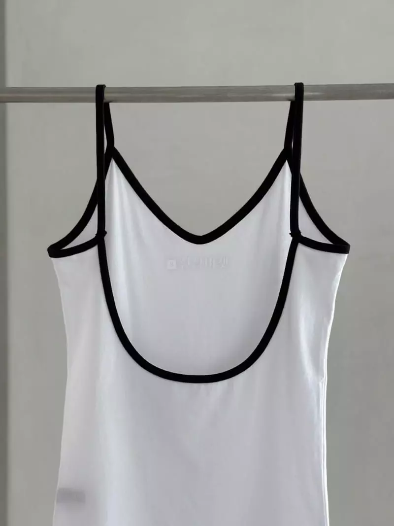 Inssense - Korean Women Fashion - #romanticstyle - Back Less Sleeveless - 4