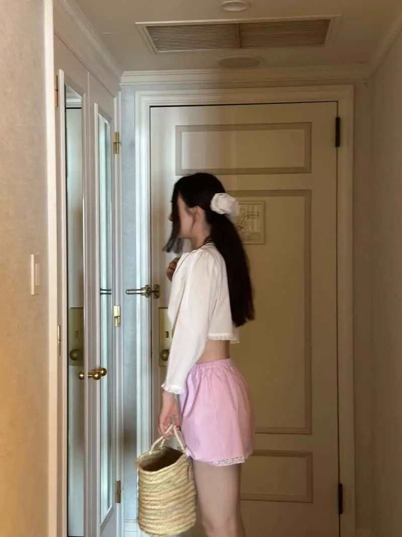 Jejeunosity - Korean Women Fashion - #vintageinspired - Mom V Lay Blouse - 6