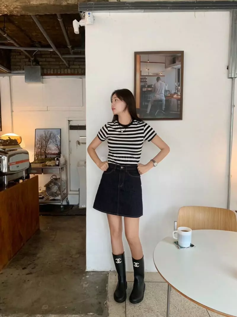 Marron - Korean Women Fashion - #momslook - Stripes Tee