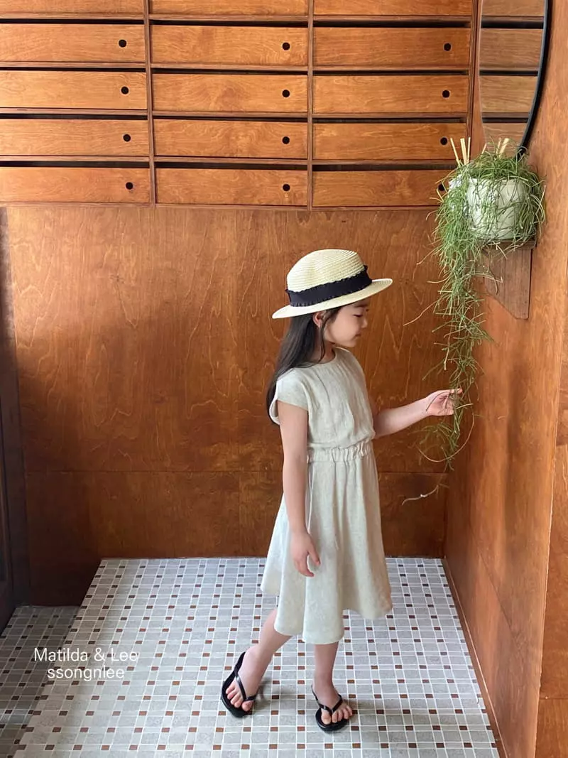 Matilda & Lee - Korean Children Fashion - #discoveringself - Slit One-piece - 11