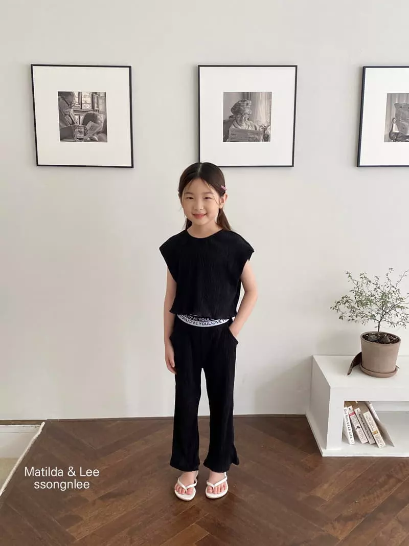 Matilda & Lee - Korean Children Fashion - #minifashionista - Love Wrinkle Top Bottom Set - 4