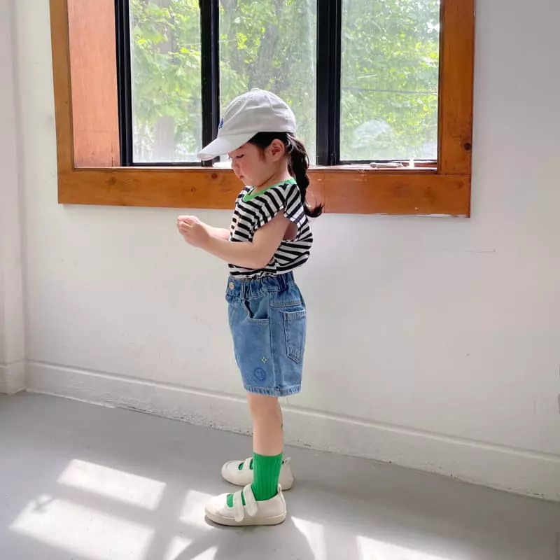 Momo Ann - Korean Children Fashion - #littlefashionista - Smile Jeans Shorts