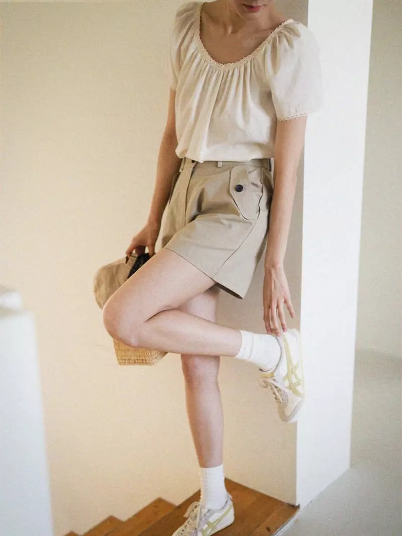 Nan - Korean Women Fashion - #momslook - Charollet Square Blouse - 3