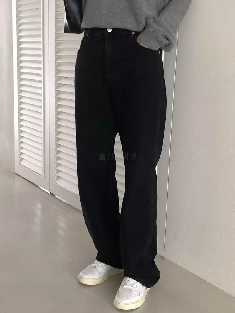 Overclassic - Korean Women Fashion - #momslook - Biff Black Jeans - 7