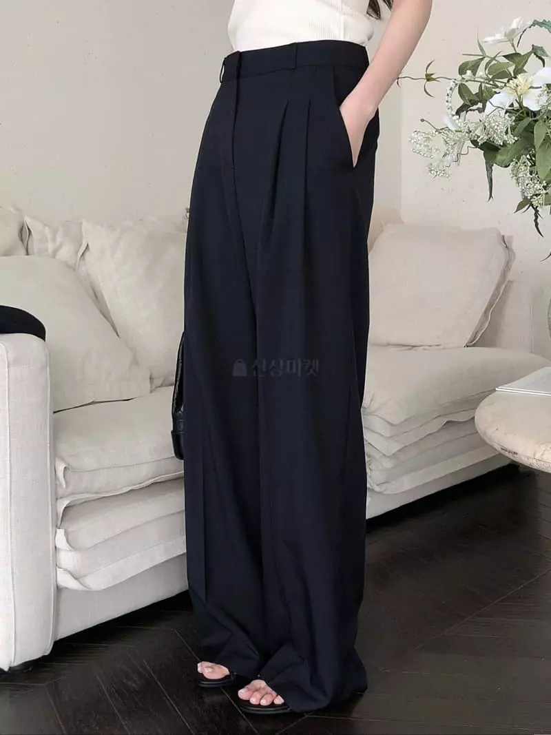 Overclassic - Korean Women Fashion - #womensfashion - Relieve Pants - 4