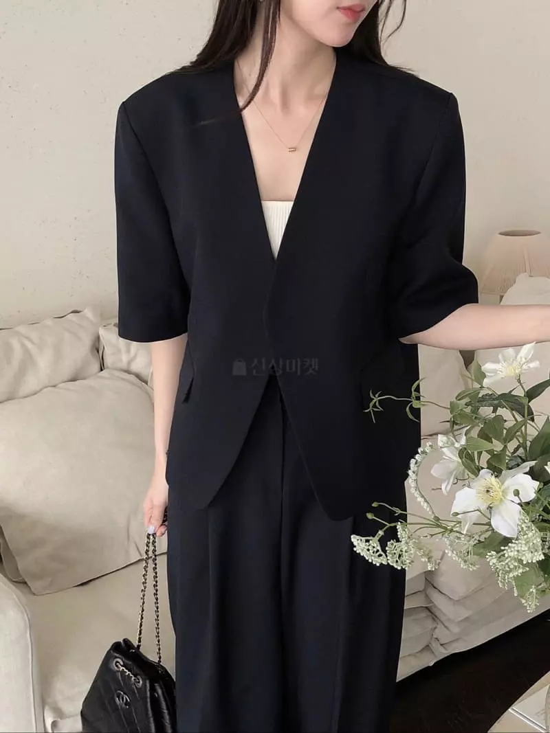 Overclassic - Korean Women Fashion - #momslook - Relieve Jacket