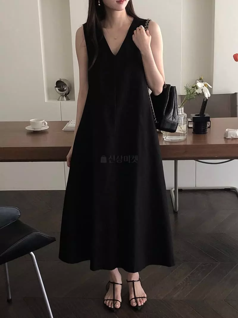 Overclassic - Korean Women Fashion - #vintageinspired - V Neck One-piece - 8