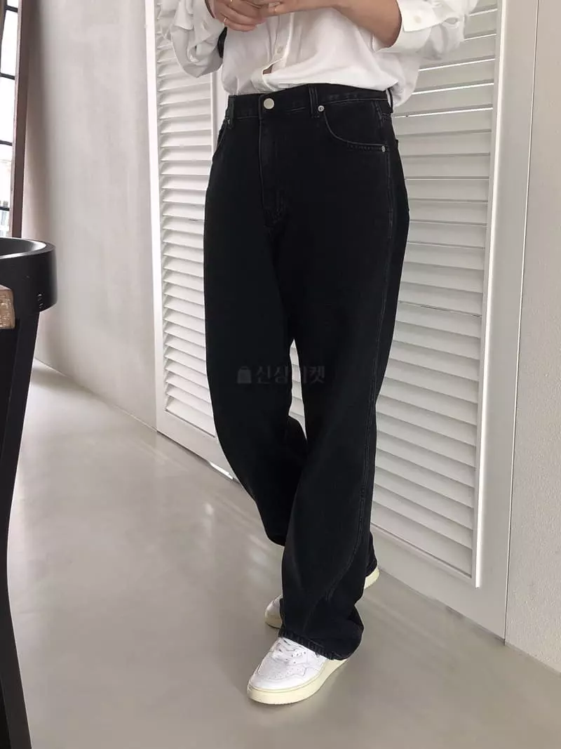 Overclassic - Korean Women Fashion - #womensfashion - Biff Black Jeans - 2
