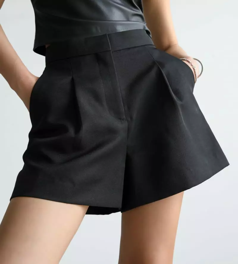 Paper Moon - Korean Women Fashion - #womensfashion - Classic Pleated Detail Shorts - 10