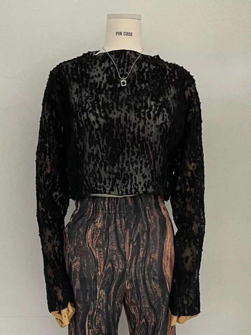 Pin Code - Korean Women Fashion - #womensfashion - Crop Blouse