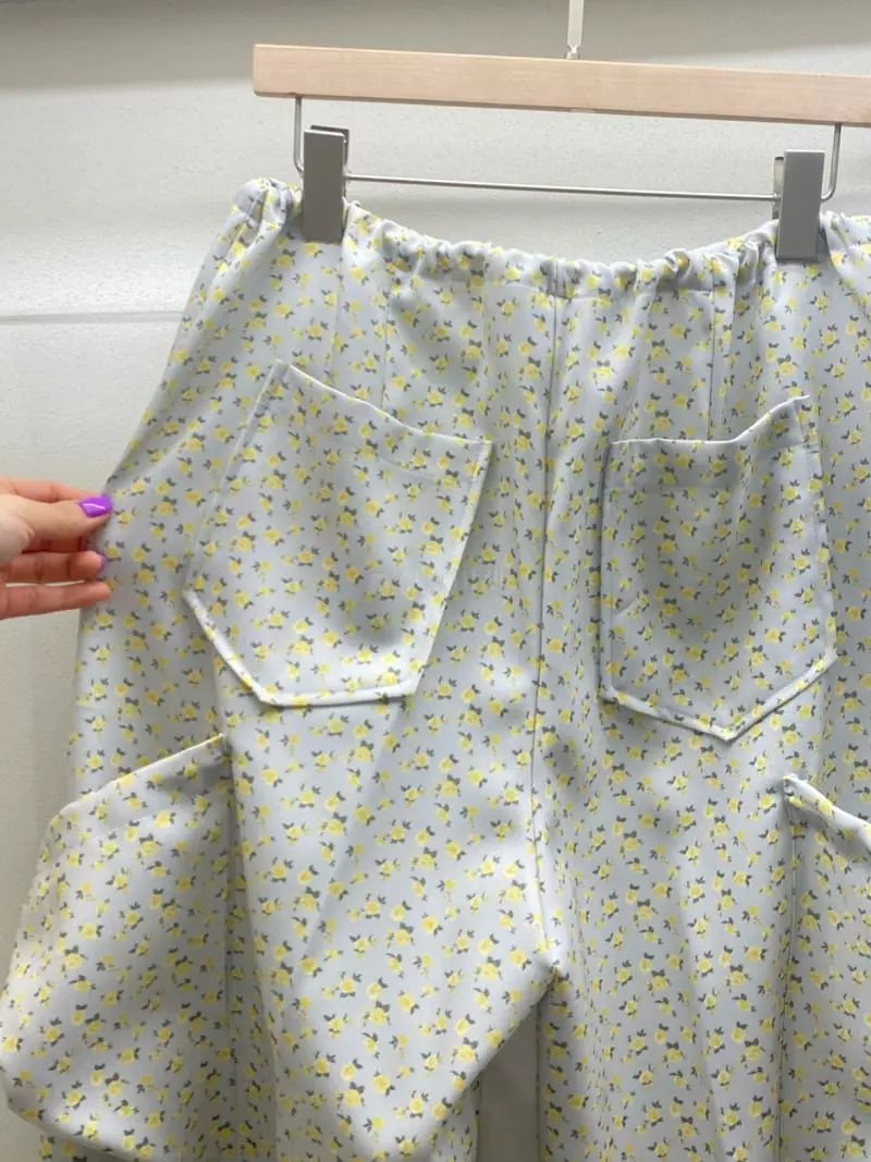 Pin Code - Korean Women Fashion - #womensfashion - String Flower Pants - 6