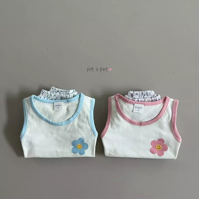 Pitapat - Korean Children Fashion - #childofig - Smile Flower Sleeveless Top Bottom Set - 11