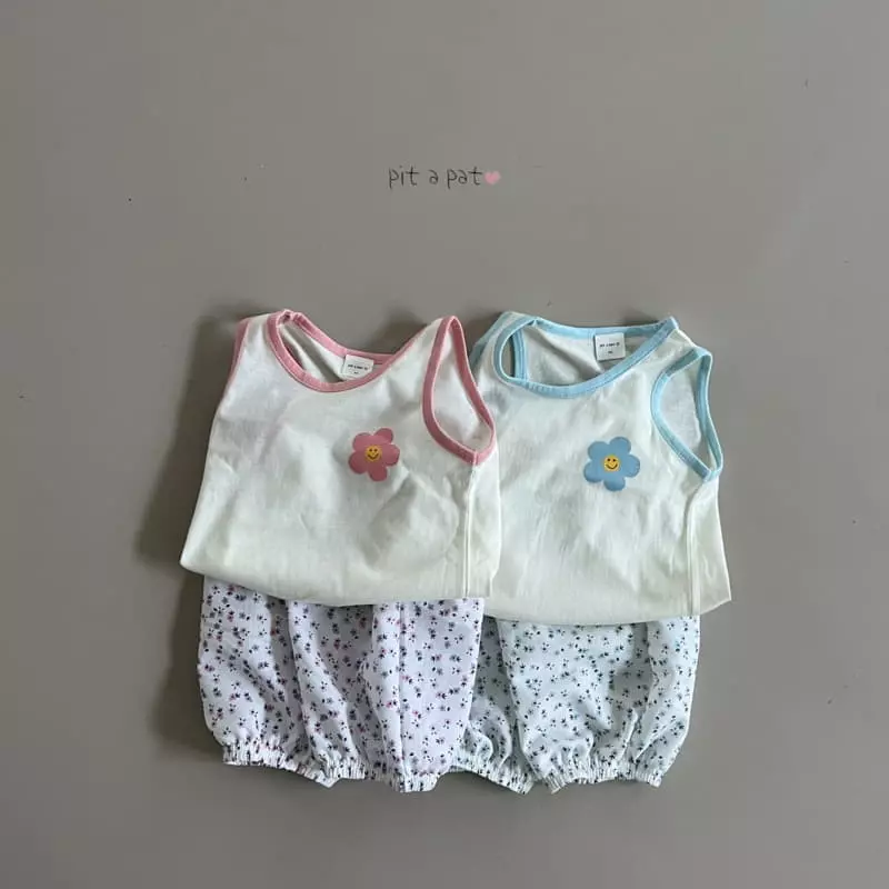 Pitapat - Korean Children Fashion - #magicofchildhood - Smile Flower Sleeveless Top Bottom Set - 7