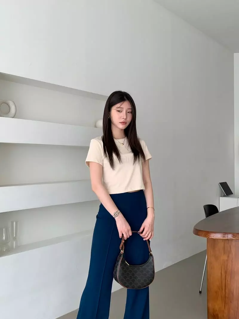 Proper - Korean Women Fashion - #momslook - Ewver Crop Tee - 6