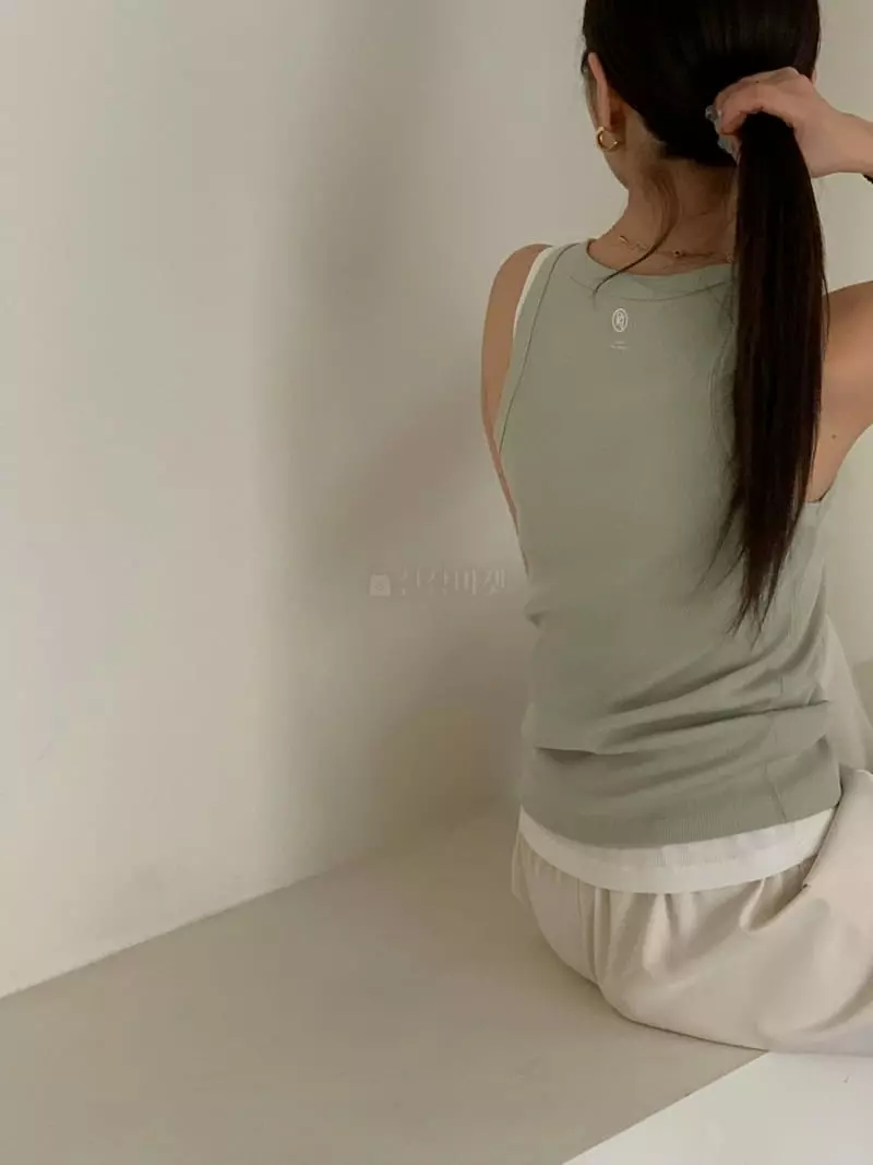 Proper - Korean Women Fashion - #pursuepretty - Cozy Sleeveless - 3