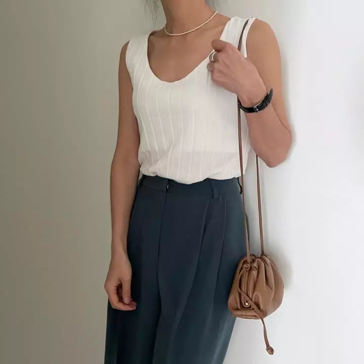 Ripple - Korean Women Fashion - #momslook - Block Sleeveless - 3