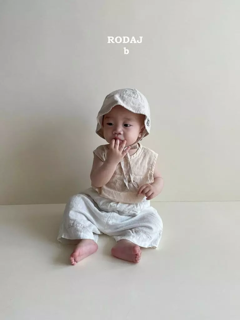 Roda J - Korean Baby Fashion - #babyoutfit - Bebe Draw Tee - 4