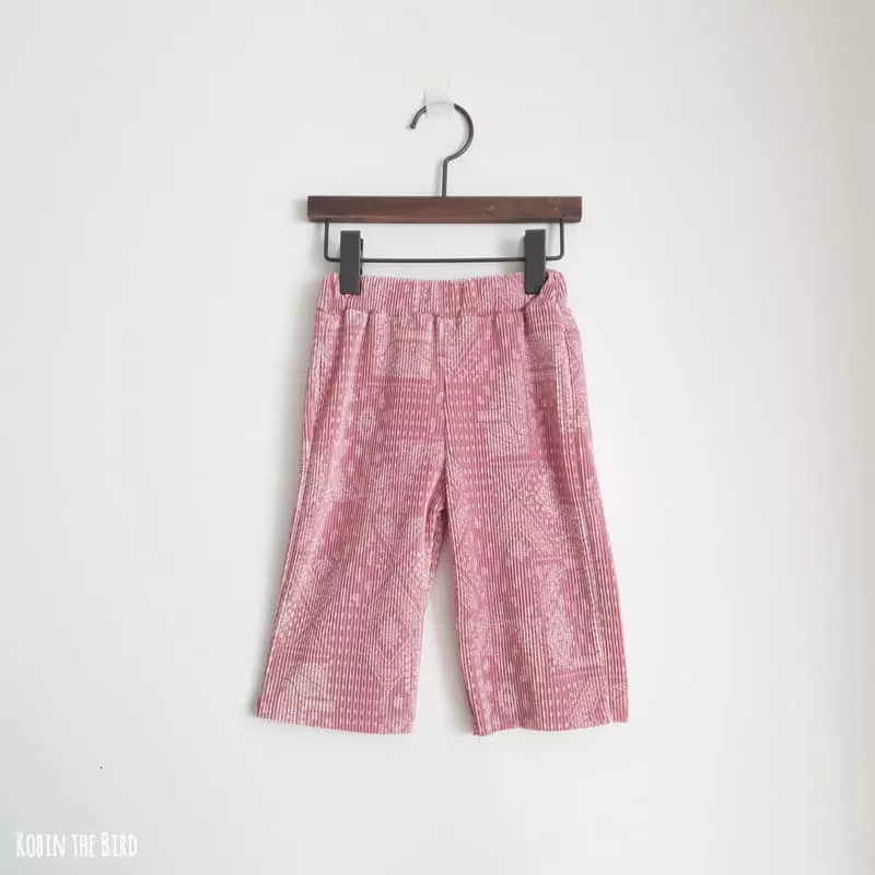 Saerobin - Korean Children Fashion - #prettylittlegirls - Pleats Wrinkle Top Bottom Set - 10