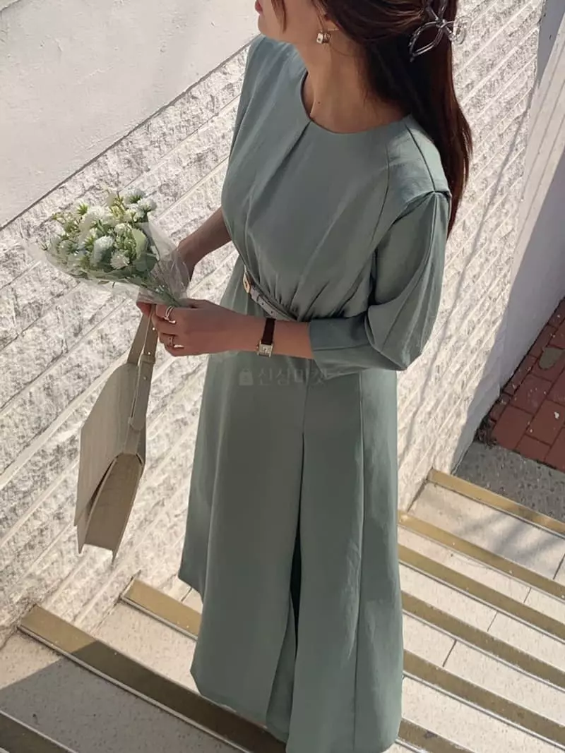 Vannuvo - Korean Women Fashion - #momslook - Mood Slit One-piece - 2