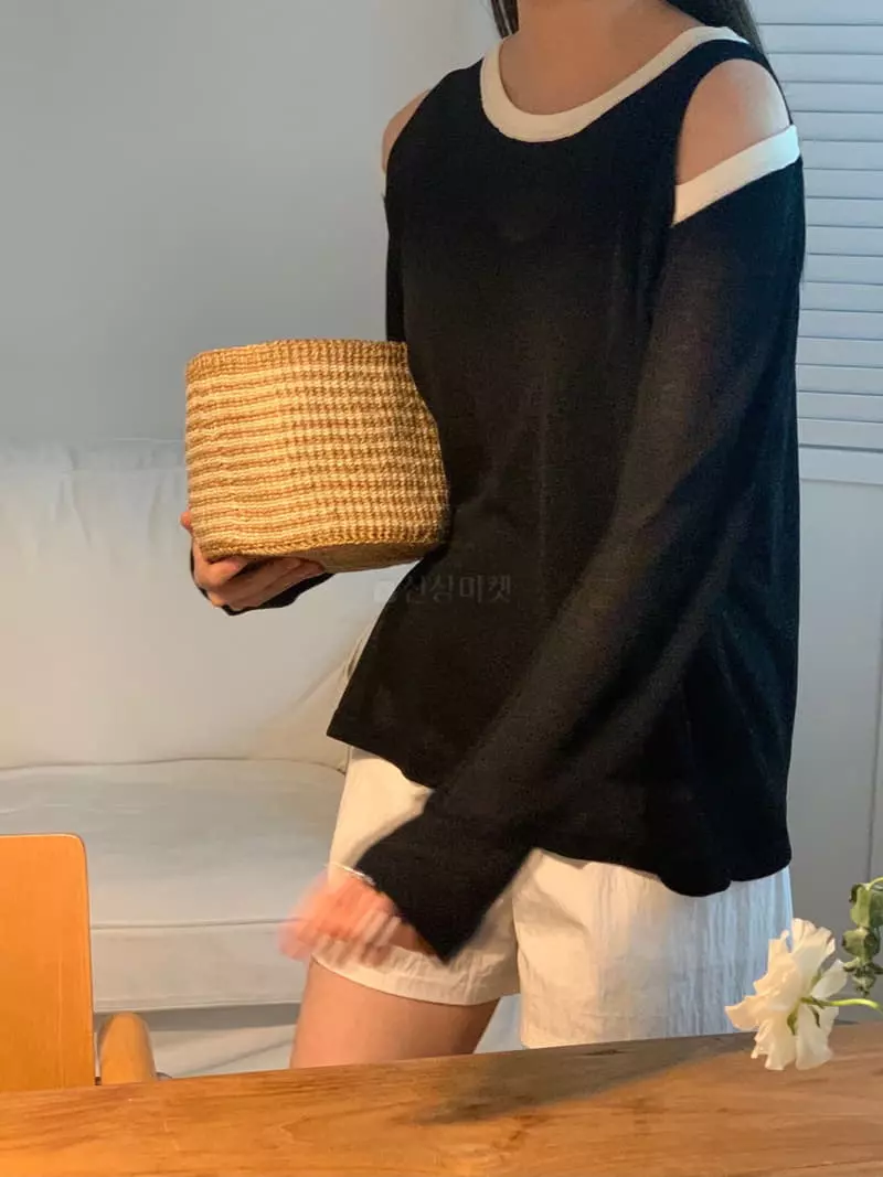 Vannuvo - Korean Women Fashion - #momslook - Linen Color Slit Knit Tee - 7
