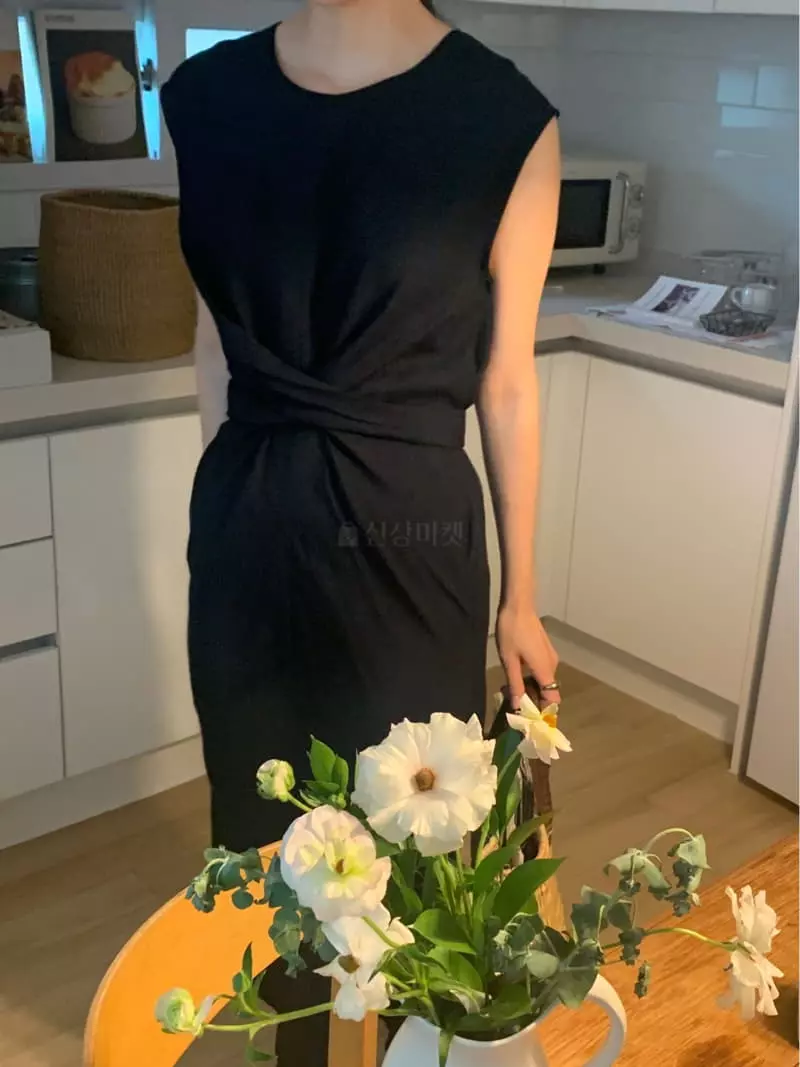 Vannuvo - Korean Women Fashion - #momslook - Loui One-piece - 2