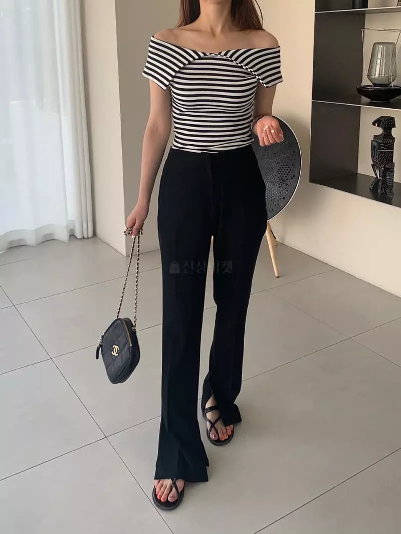 Vannuvo - Korean Women Fashion - #womensfashion - Stripes Soulder Tee