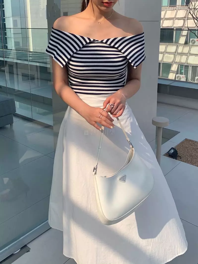 Vannuvo - Korean Women Fashion - #womensfashion - Stripes Soulder Tee - 3