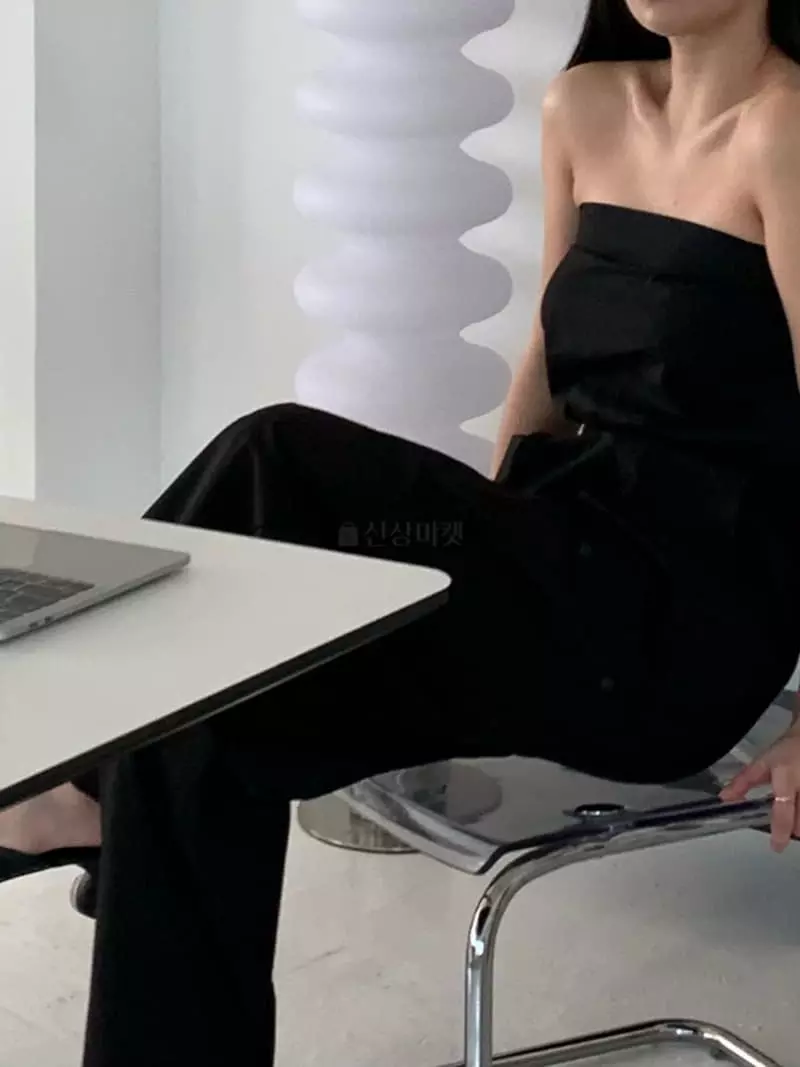 Vivie L - Korean Women Fashion - #restrostyle - Cargo Pocket Jumpsuit - 2