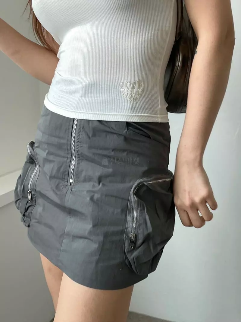 08 Room - Korean Women Fashion - #momslook - Love Embrodiery Sleeveless - 10