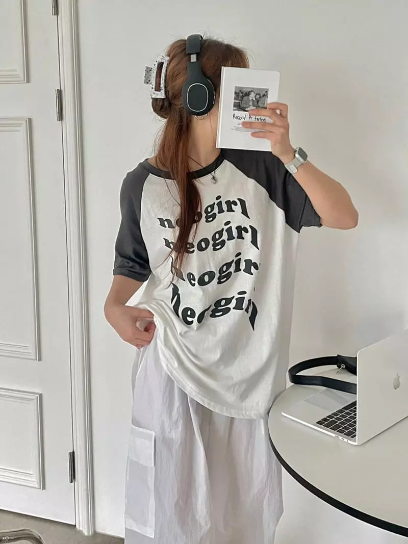 08 Room - Korean Women Fashion - #momslook - Neo Raglan Tee - 7