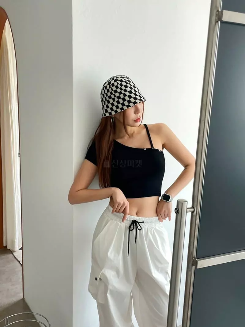 08 Room - Korean Women Fashion - #momslook - 3 Way Tee - 3