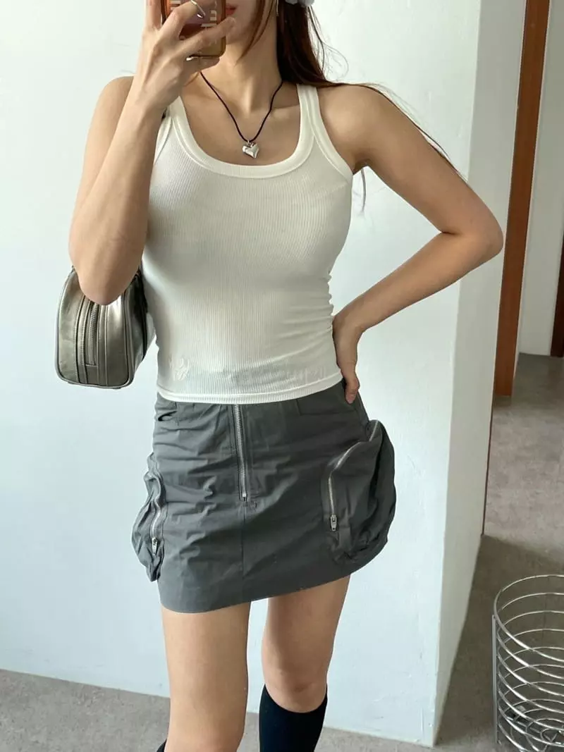 08 Room - Korean Women Fashion - #womensfashion - Love Embrodiery Sleeveless - 11