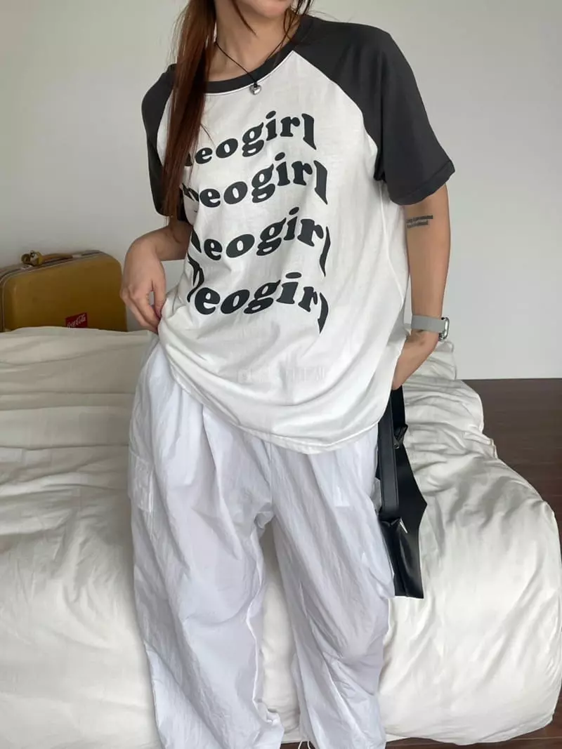 08 Room - Korean Women Fashion - #womensfashion - Neo Raglan Tee - 10