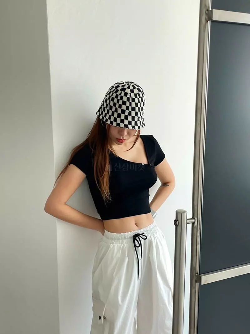 08 Room - Korean Women Fashion - #womensfashion - 3 Way Tee - 12