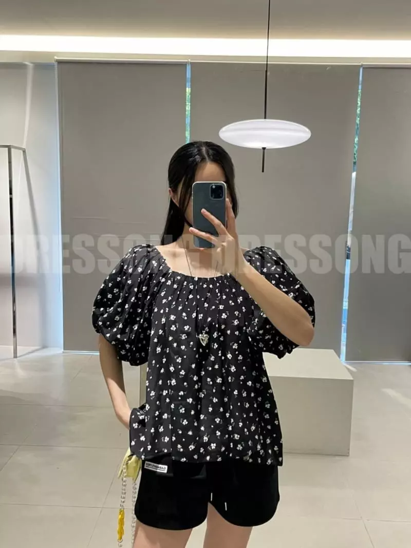 140 Avenue - Korean Women Fashion - #pursuepretty - Flower Blouse - 2