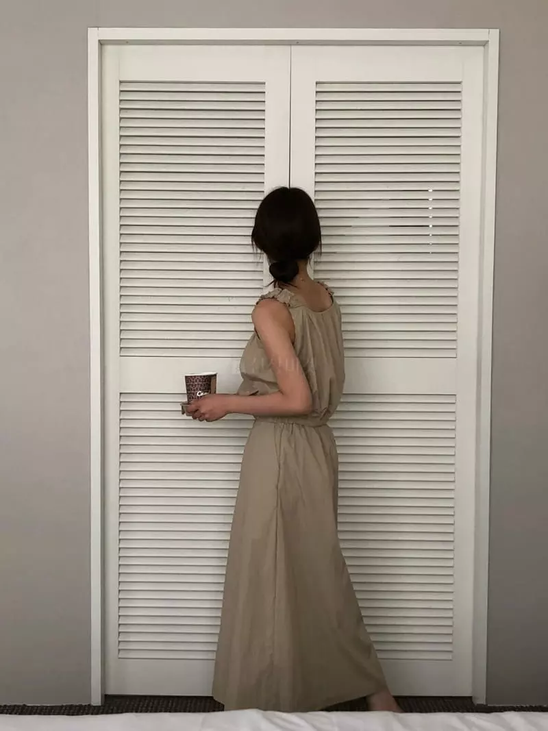 A Want - Korean Women Fashion - #thelittlethings - Coming Sleeveless