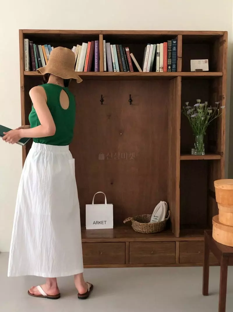 A Want - Korean Women Fashion - #thelittlethings - Atom Slit Sleeveless - 3
