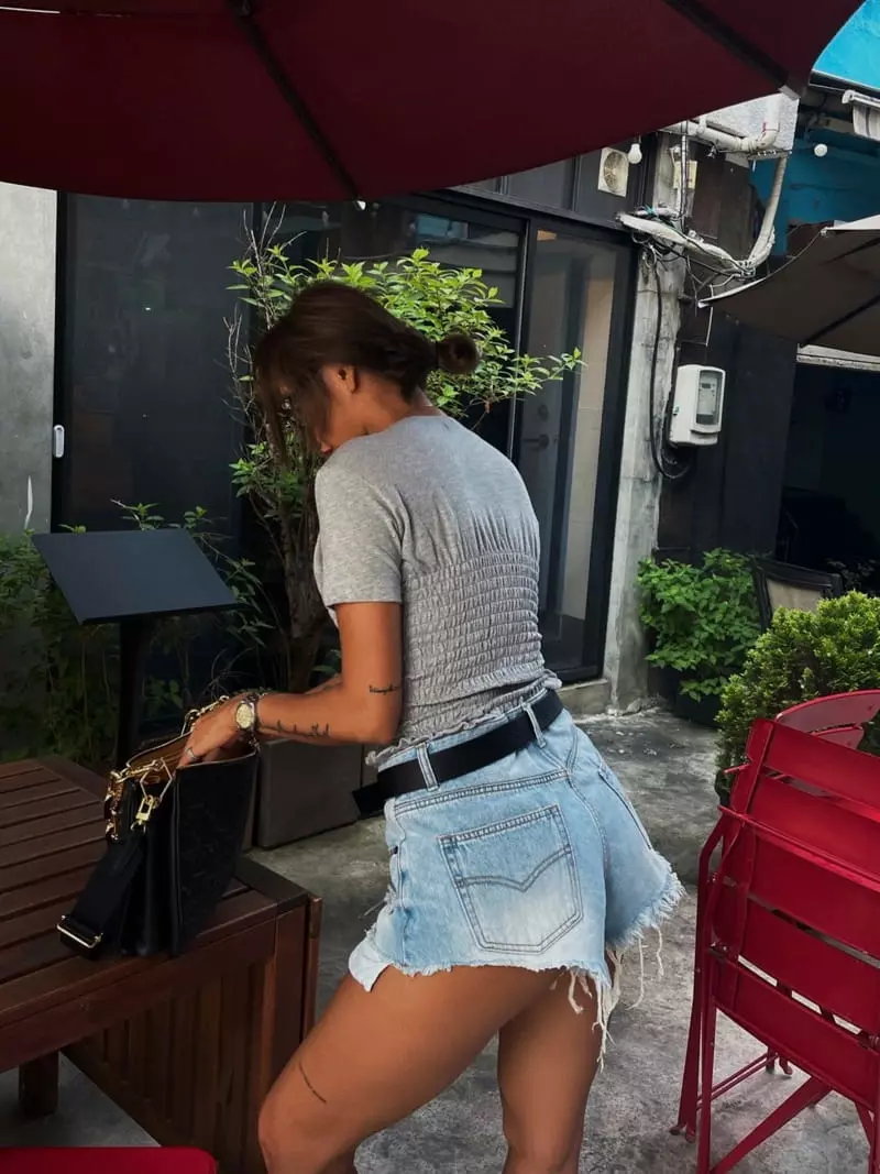 Abbeylee - Korean Women Fashion - #momslook - Low Shorts - 3