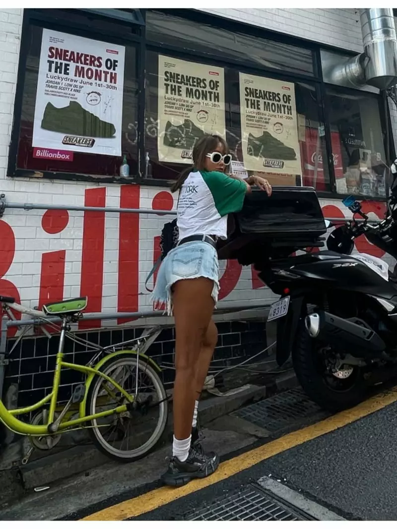 Abbeylee - Korean Women Fashion - #momslook - Low Shorts - 9